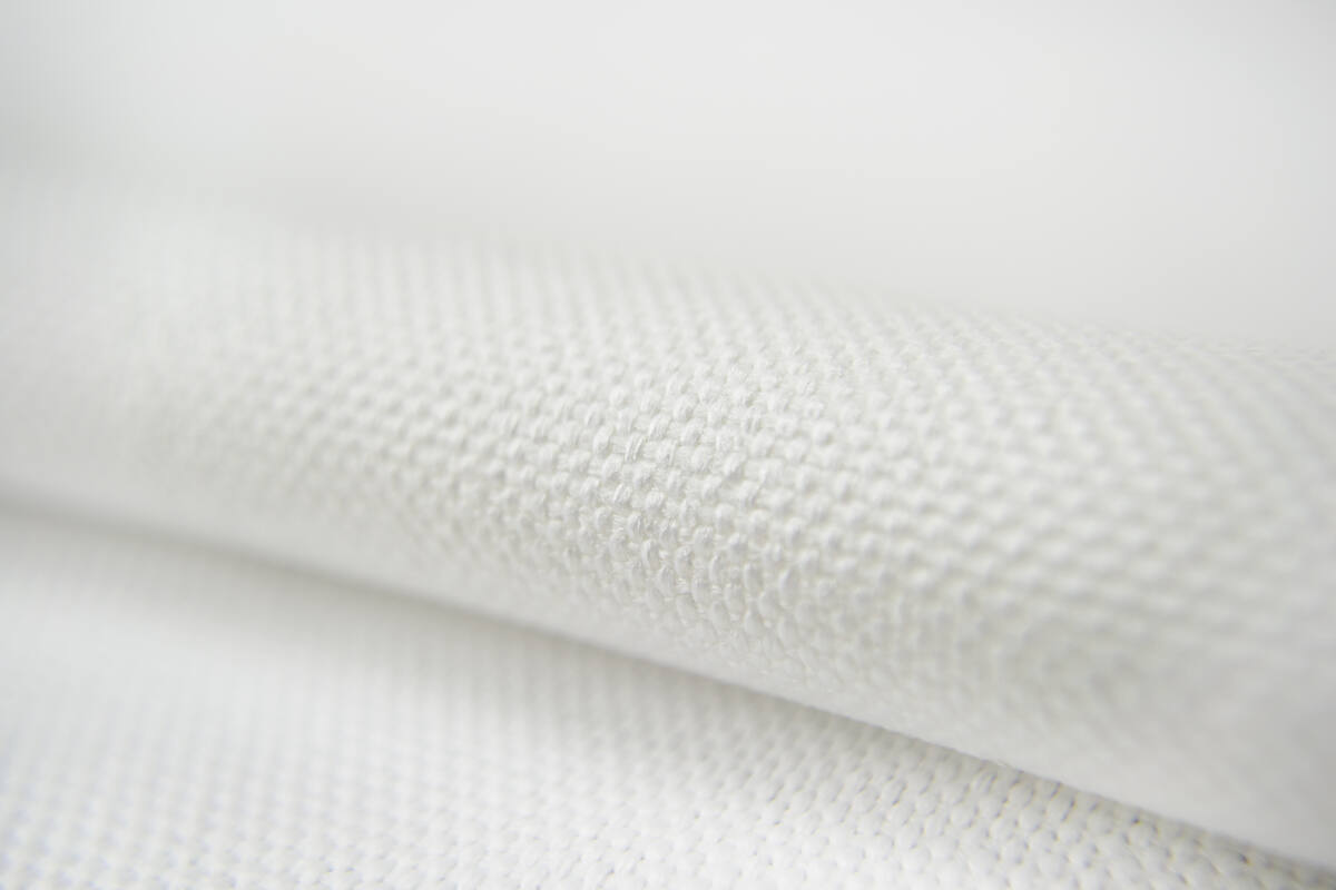 Poplin 250, +/- 250 g/m2
For subli transfer
2" core
1,55 x +/- 90 m